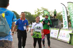 BIB: 1684
                            <button type="button" onclick="openModal(3563936)" class="btn btn-primary btn-sm float-right btn-popup" data-toggle="modal" data-target=".modal-high-quality">
                        <i class="fas fa-shopping-cart"></i> Add to Cart
                    </button>
                                            <button type="button" onclick="isThisMe(3563936, true)" class="btn btn-success btn-sm float-right btn-popup btn-isme hidden" data-toggle="tooltip" data-placement="bottom" title="นี่คือรูปของคุณใช่ไหม คลิกที่นี่เพื่อเอาเข้าอัลบั้ม">
                        <i class="fas fa-plus"></i> Add to album
                    </button>
                    <button type="button" onclick="isThisMe(3563936, false)" class="btn btn-warning btn-sm float-right btn-popup btn-isnotme hidden">
                        <i class="fas fa-ban"></i> Remove from album
                    </button>